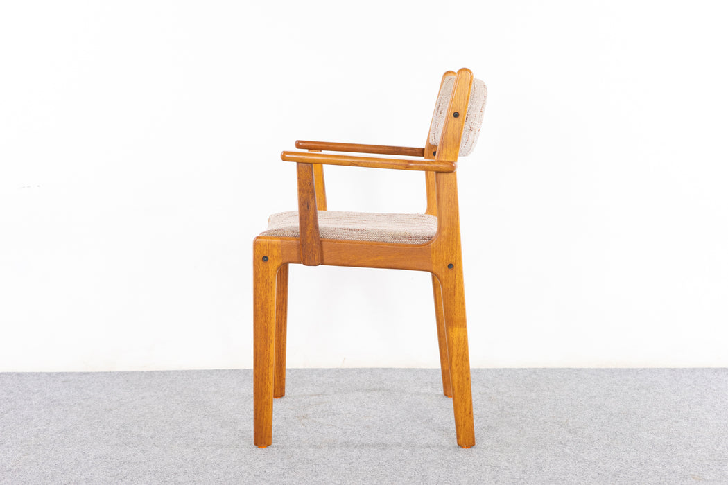 Danish Mid-Century Teak Armchair - (321-113.4)