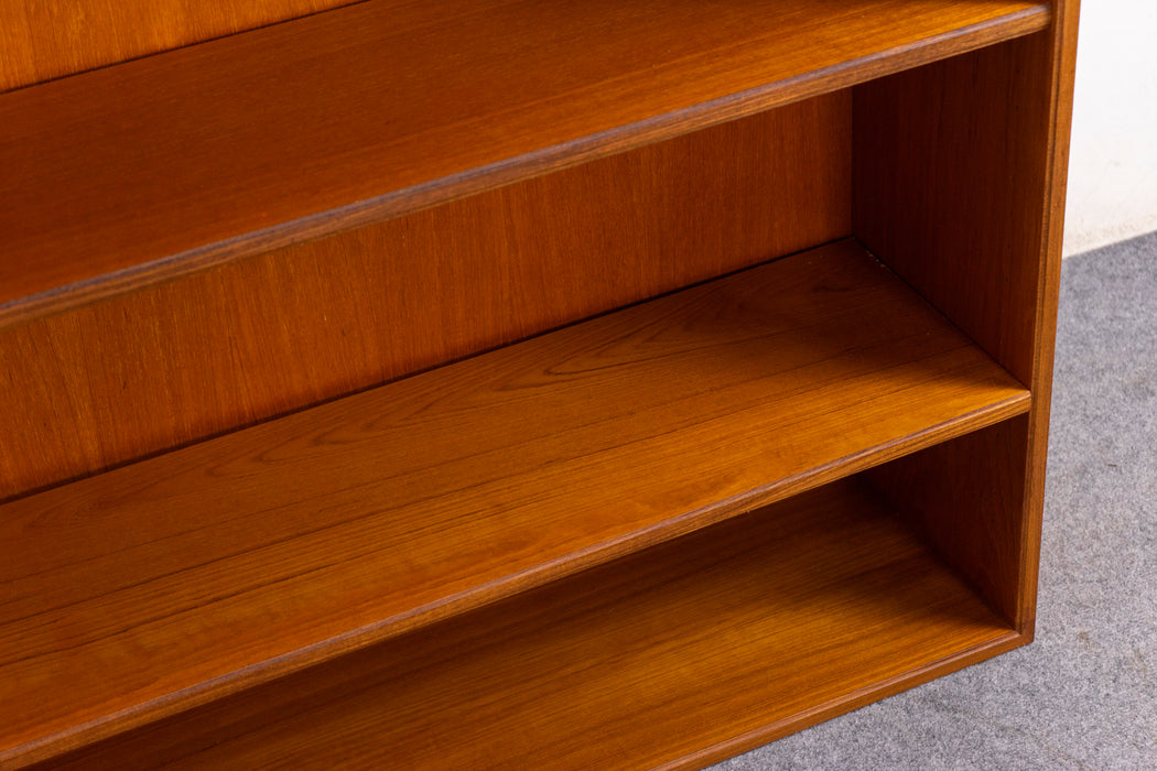 Danish Mid-Century Modern Teak Bookcase - (326-163.1)