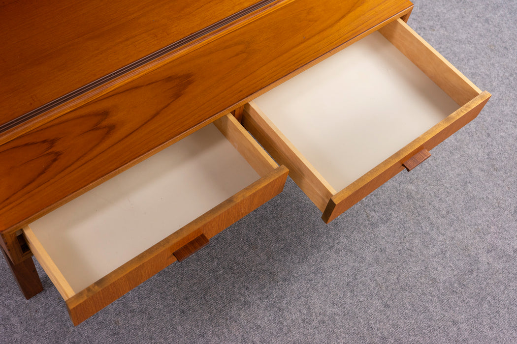 Danish Modern Teak Bookcase/Cabinet - (326-163.2)