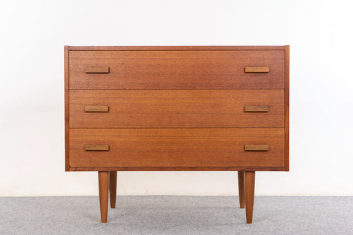 Teak Danish Dresser - (326-230)