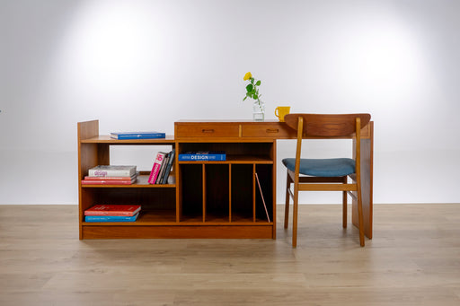 Mid-Century Teak Expandable Media Console - (D1550)
