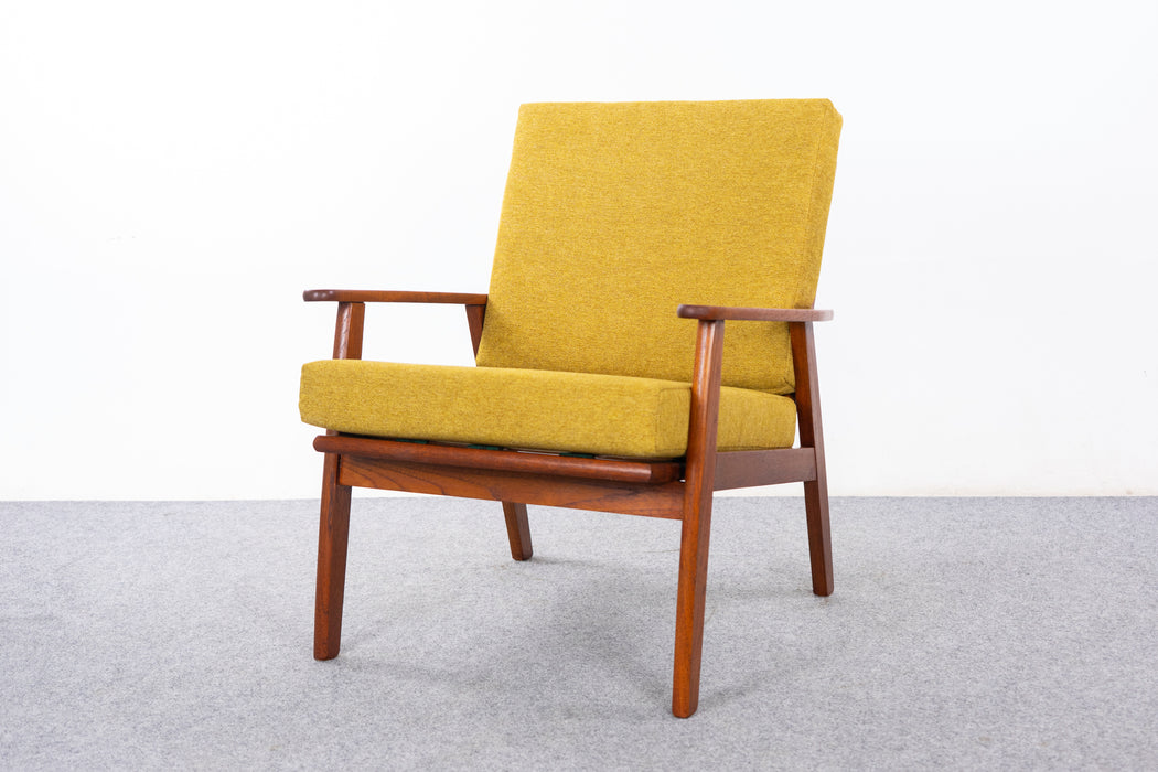 Danish Mid-Century Teak Lounge Chair - (326-052)