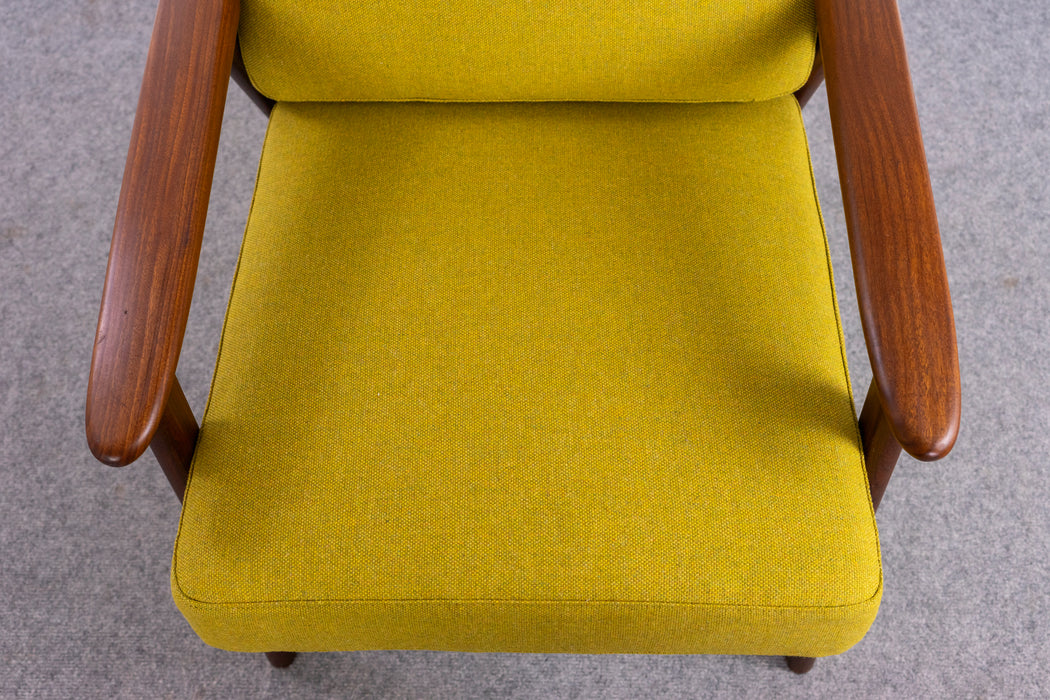 Danish Mid-Century Teak Lounge Chair - (326-057.2)