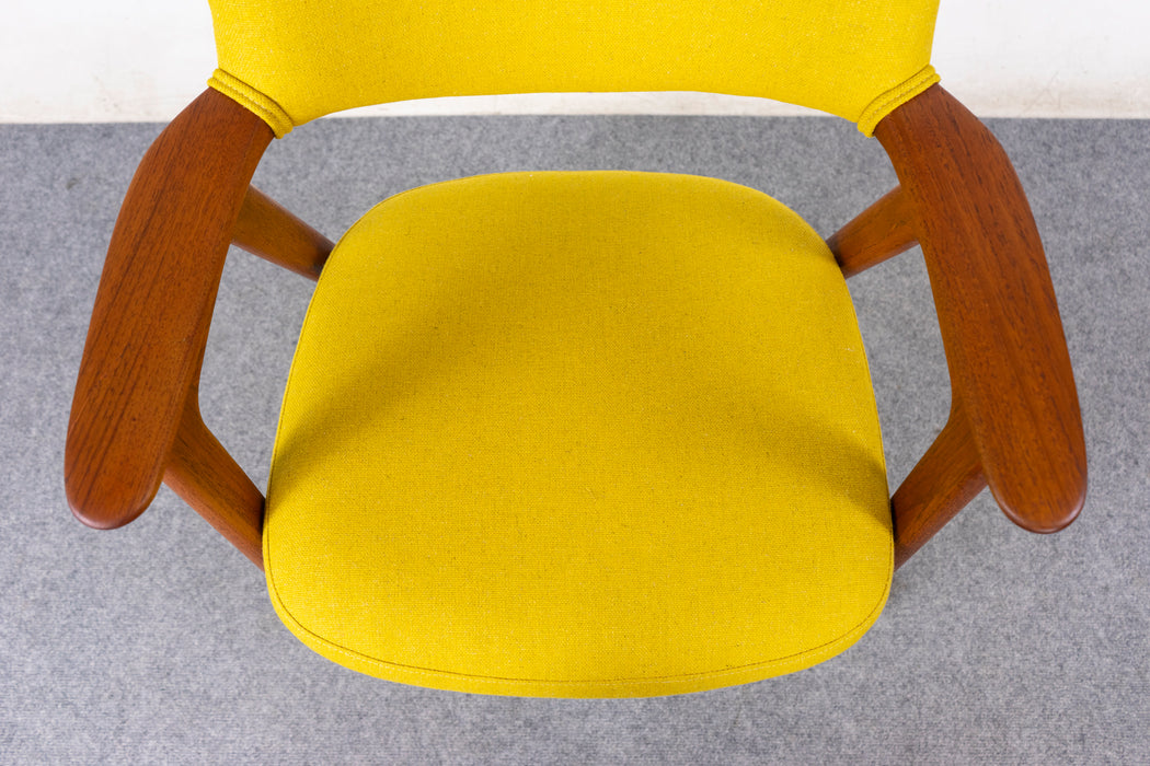 Teak Model 43 Armchair by Erik Kirkegaard - (321-108.2)