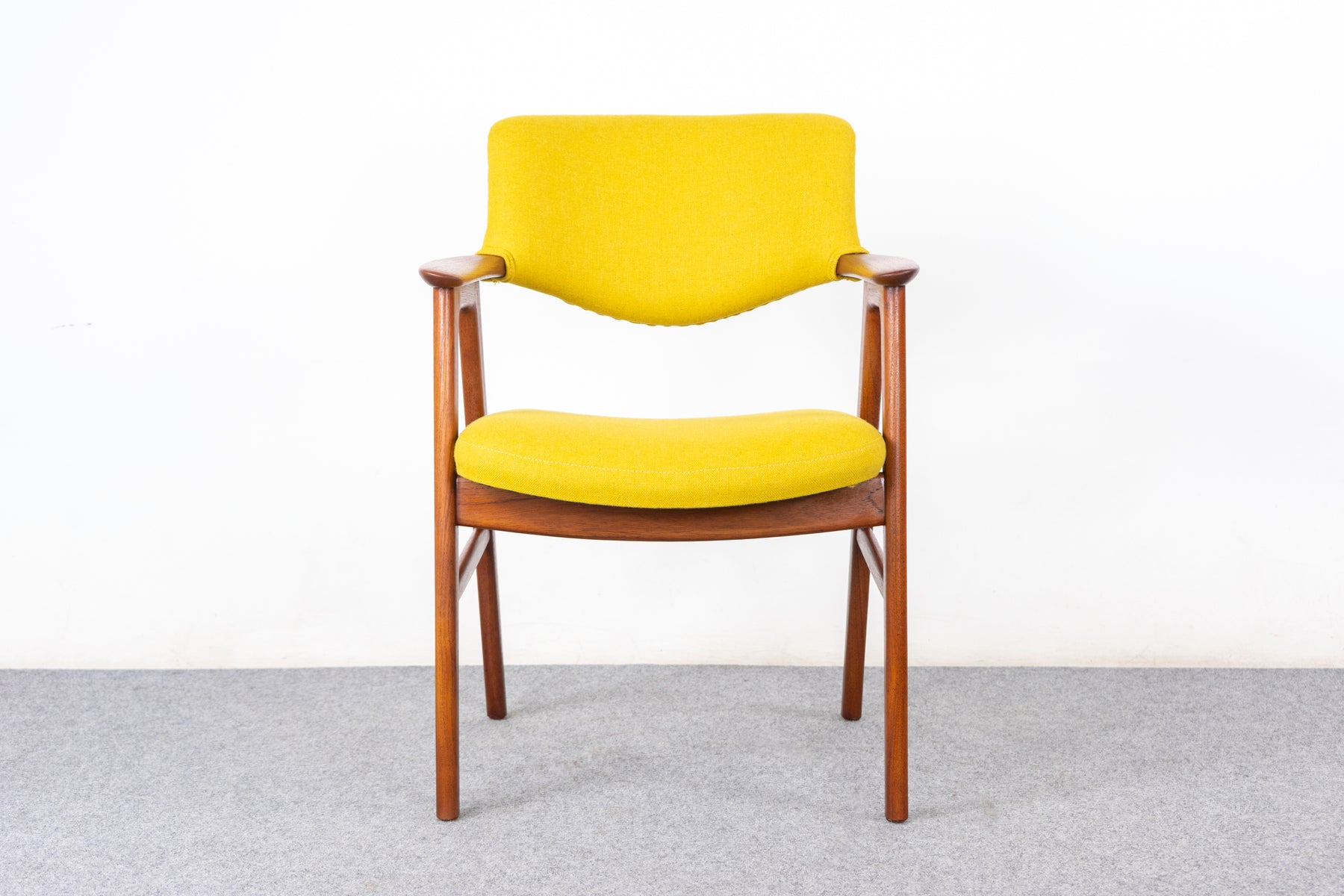 Teak Model 43 Armchair by Erik Kirkegaard - (321-108.4)
