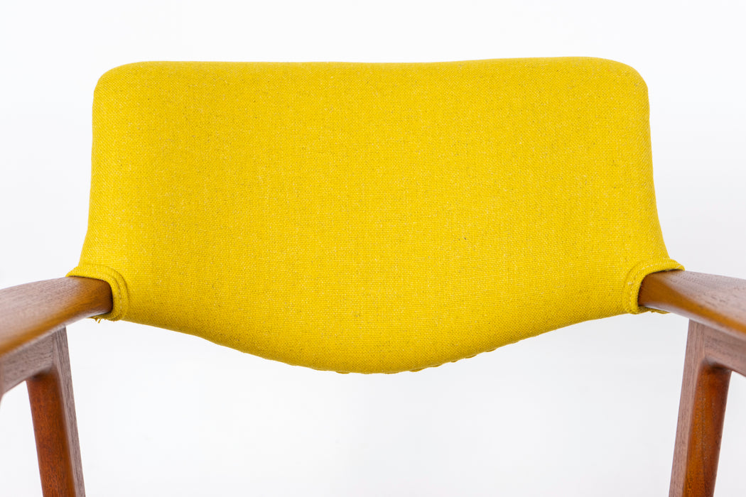 Teak Model 43 Armchair by Erik Kirkegaard - (321-108.4)