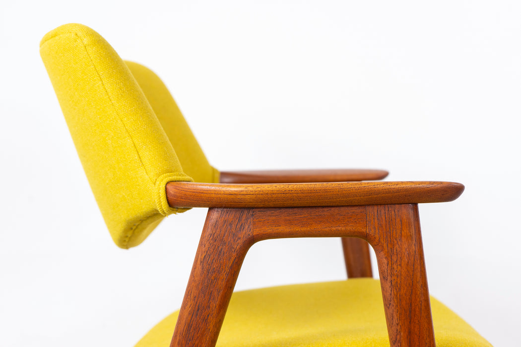 Teak Model 43 Armchair by Erik Kirkegaard - (321-108.4)