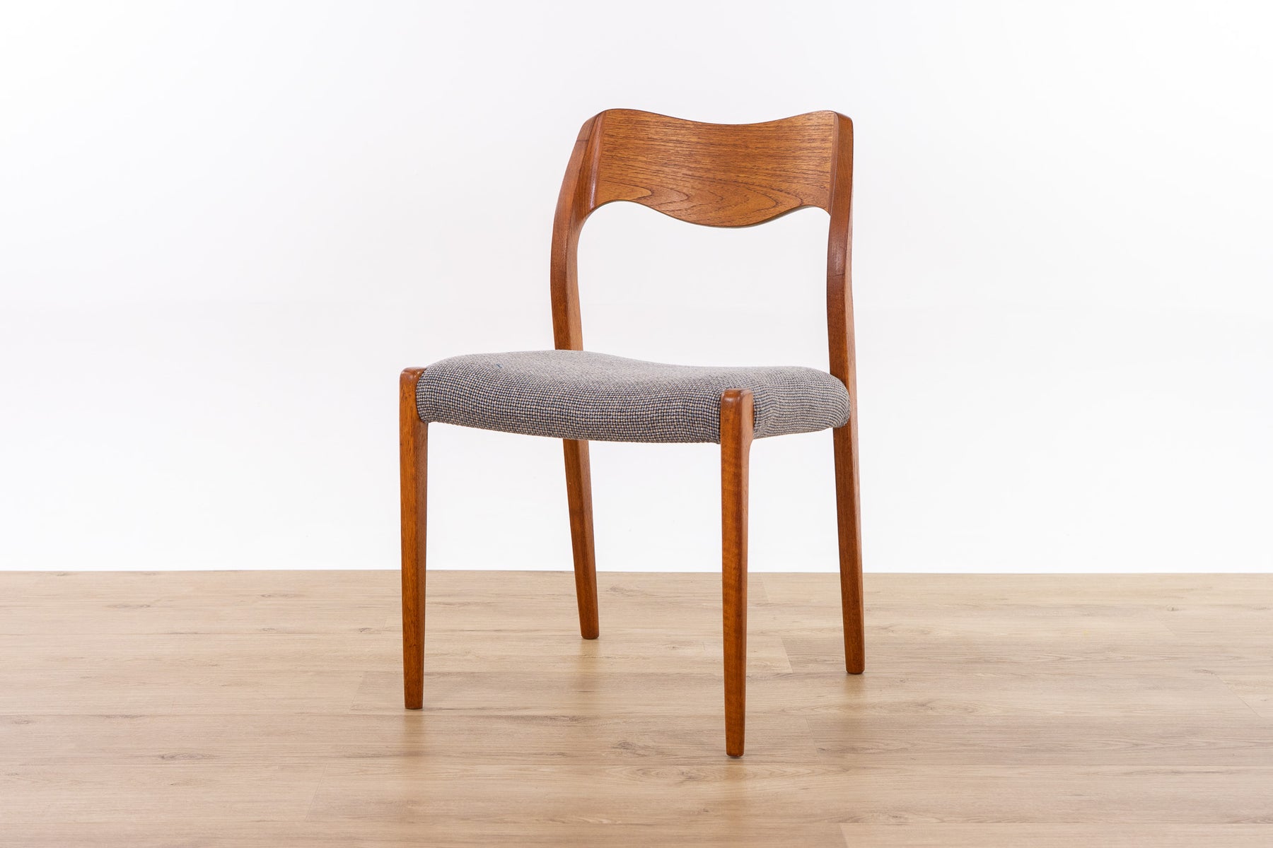 Niels Otto Møller Model 71 Teak Dining Chair - (D1662)