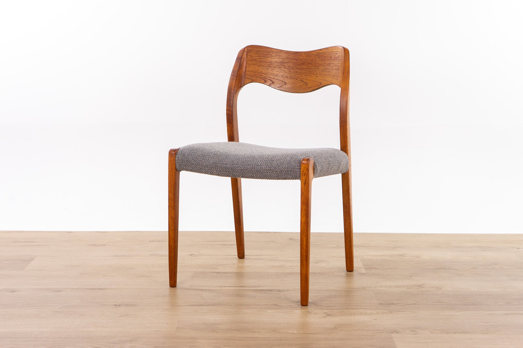 Niels Otto Møller Model 71 Teak Dining Chair - (D1663)
