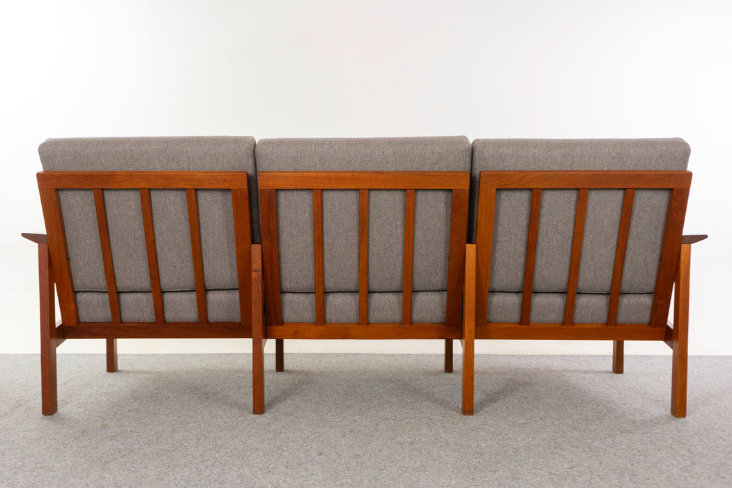 Teak Danish Sofa - (D1049)