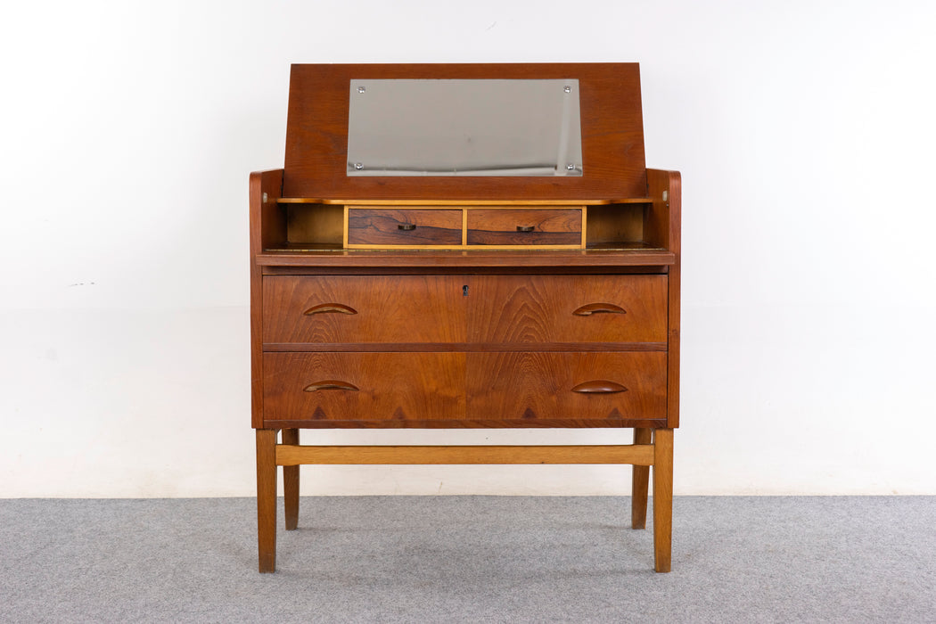 Teak Danish Vanity - (326-031)