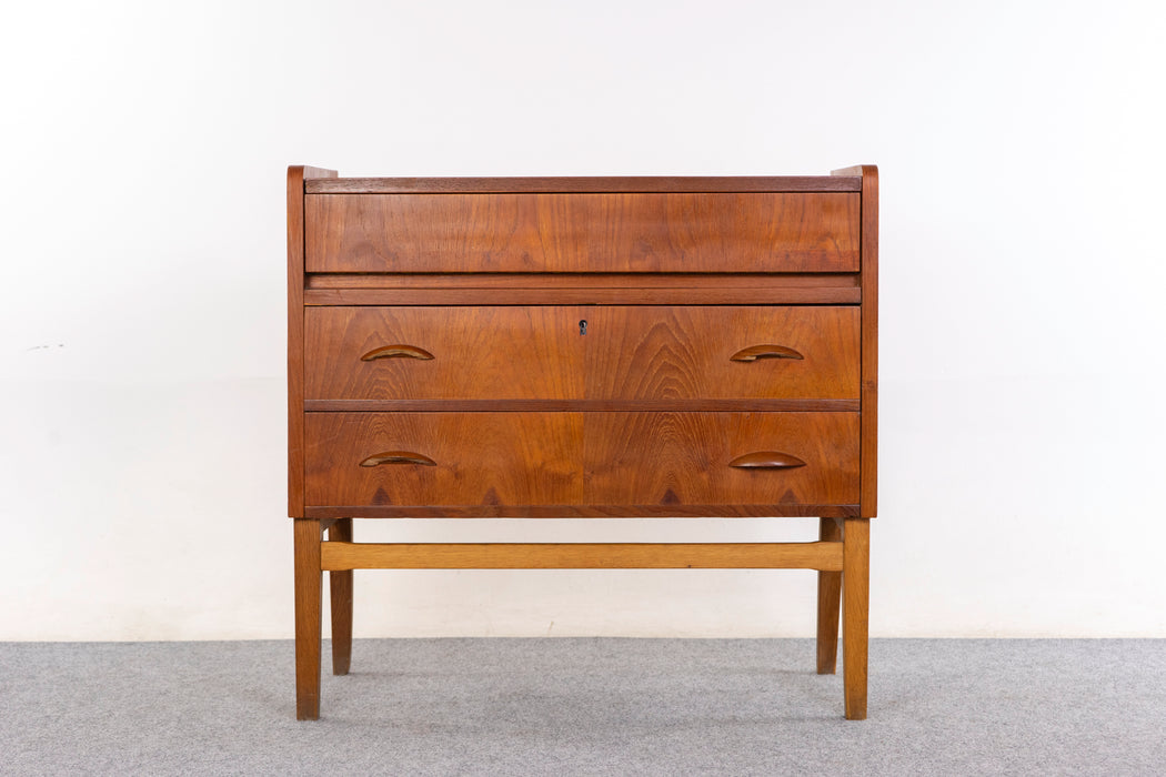 Teak Danish Vanity - (326-031)