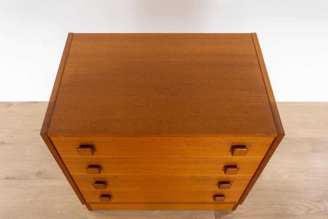 Danish Modern Teak Dresser by Domino Møbler - (D1562)