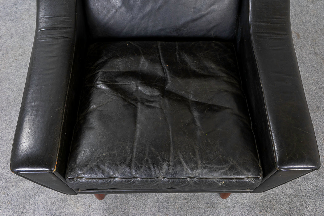 SALE - Leather & Rosewood Danish Lounge Chair - (318-168)