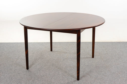 Rosewood Danish Dining Table - (322-105)