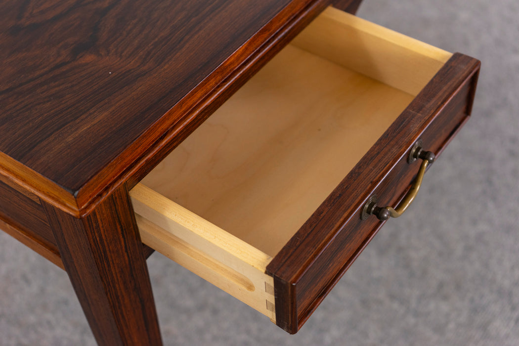 Rosewood Coffee Table by Fritz Henningsen - (326-101)