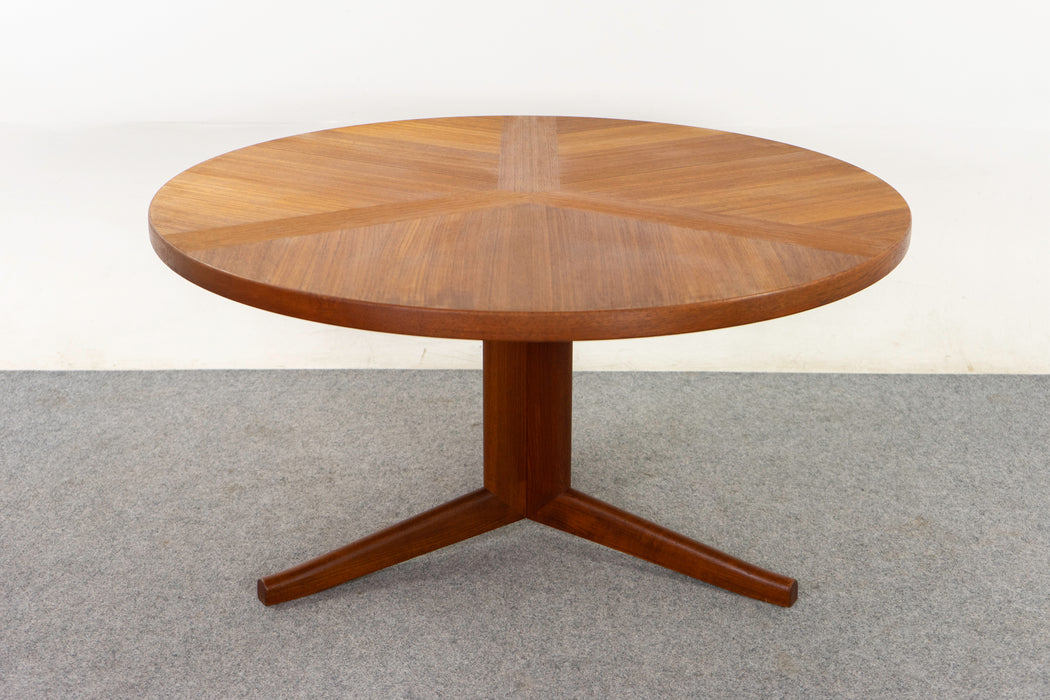 Teak Danish Coffee Table - (325-015)