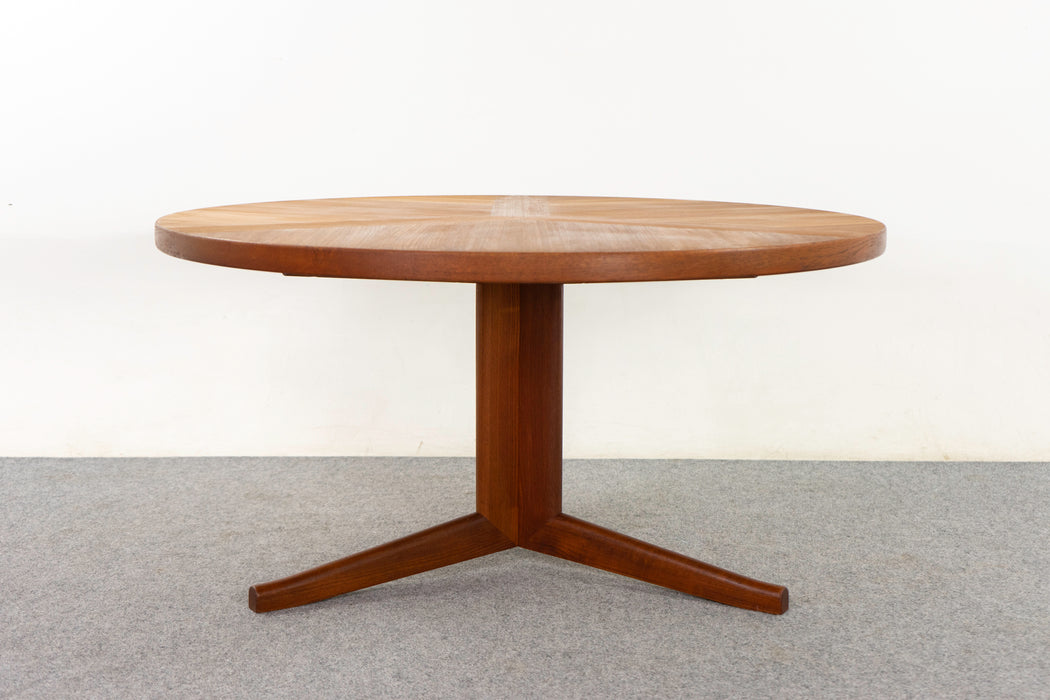 Teak Danish Coffee Table - (325-015)