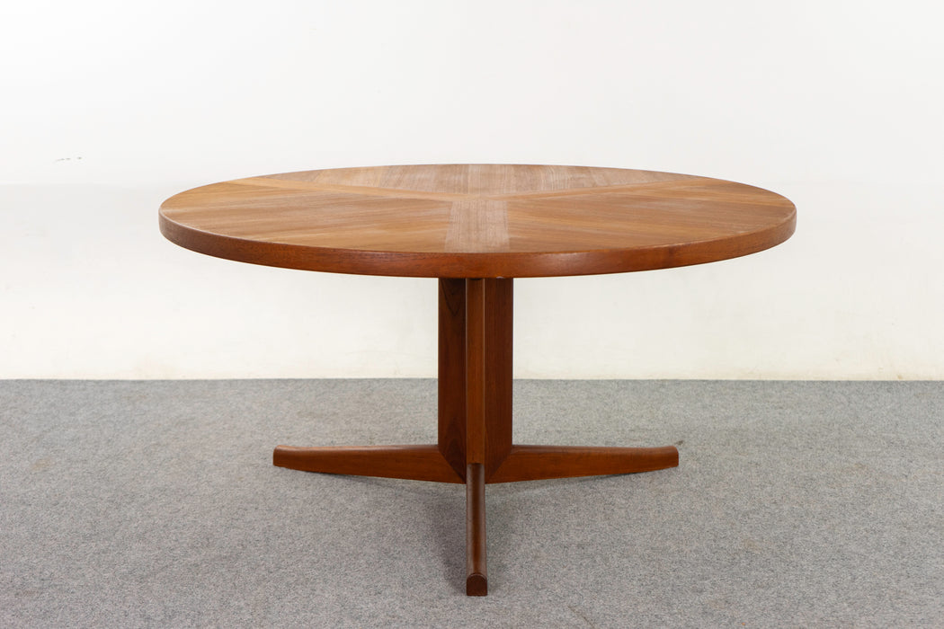 Teak Danish Coffee Table - (325-015)