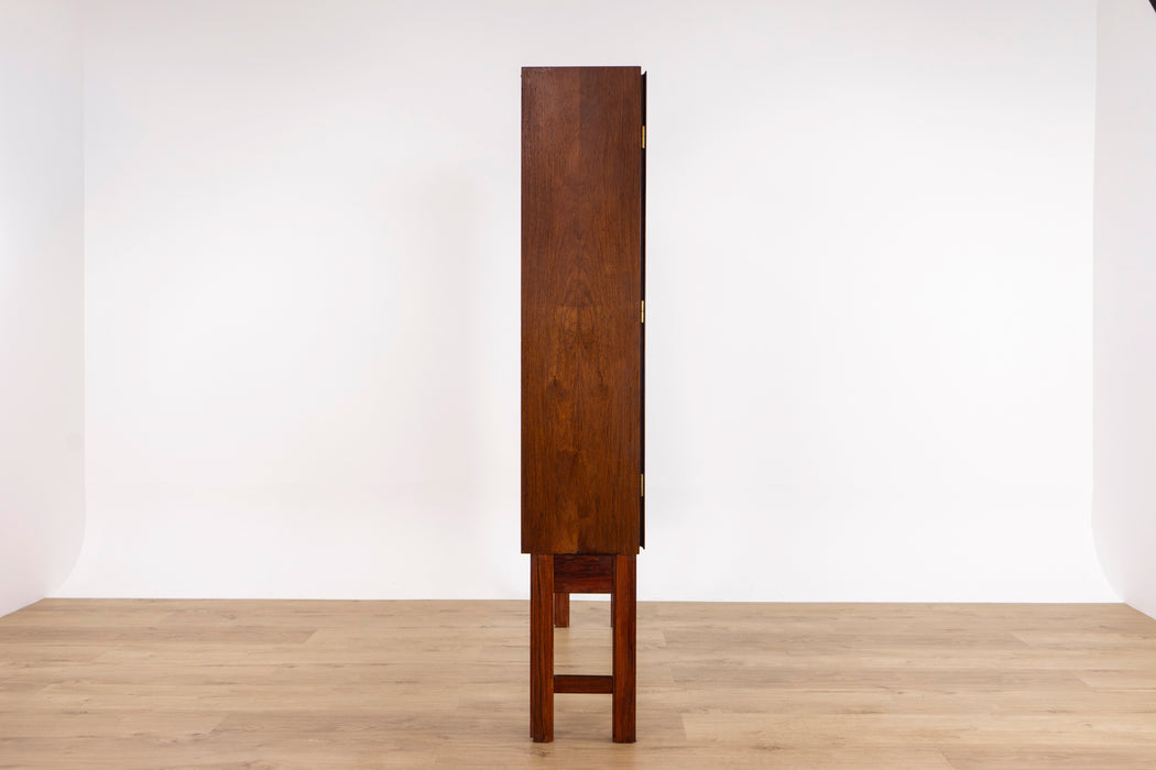 Danish Modern Rosewood & Glass Cabinet by Omann Jun - (325-113)