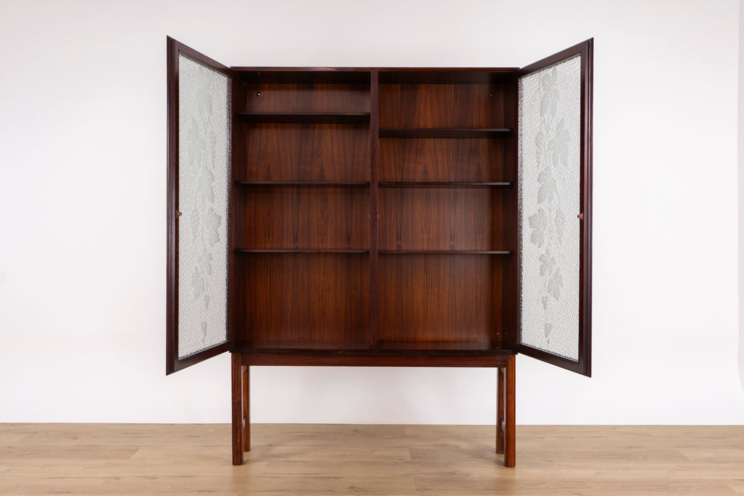 Danish Modern Rosewood & Glass Cabinet by Omann Jun - (325-113)
