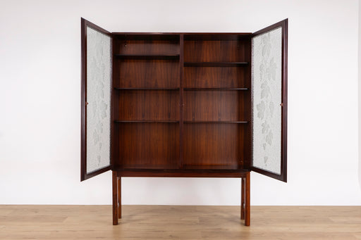 Danish Modern Rosewood & Glass Cabinet by Omann Jun - (325-113)