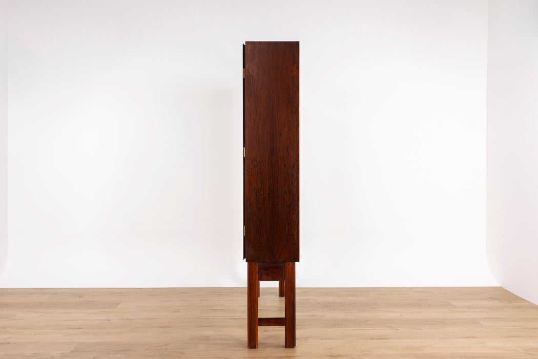 Danish Modern Rosewood & Glass Cabinet by Omann Jun - (325-113)