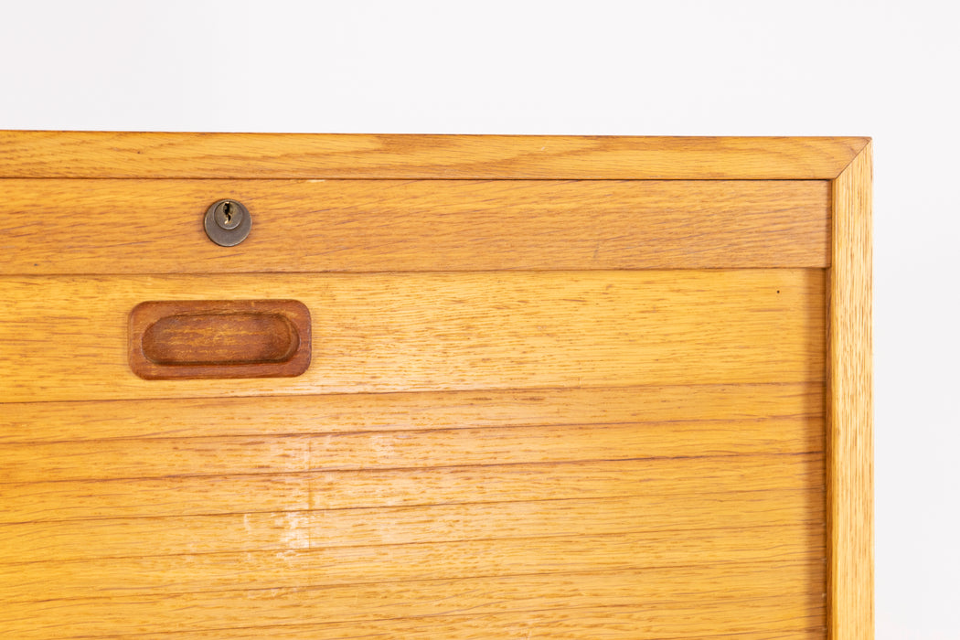 Danish Modern Oak File Cabinet - (325-134)