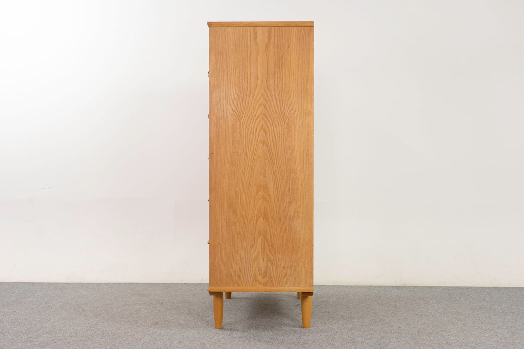 Oak Mid-Century Dresser - (325-024)