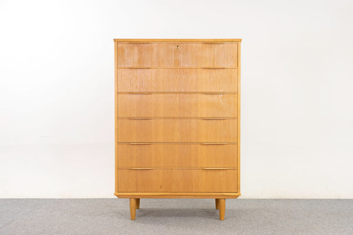 Oak Mid-Century Dresser - (325-024)
