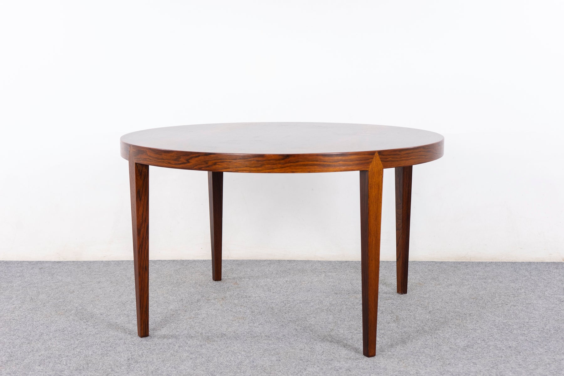 Severin Hansen Round Rosewood Coffee Table - (327-081)