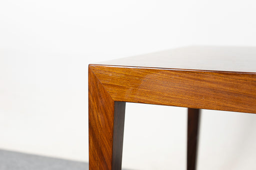 Rosewood Coffee Table by Haslev - (320-076)