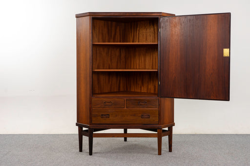 Rosewood Danish Corner Cabinet - (325-202)