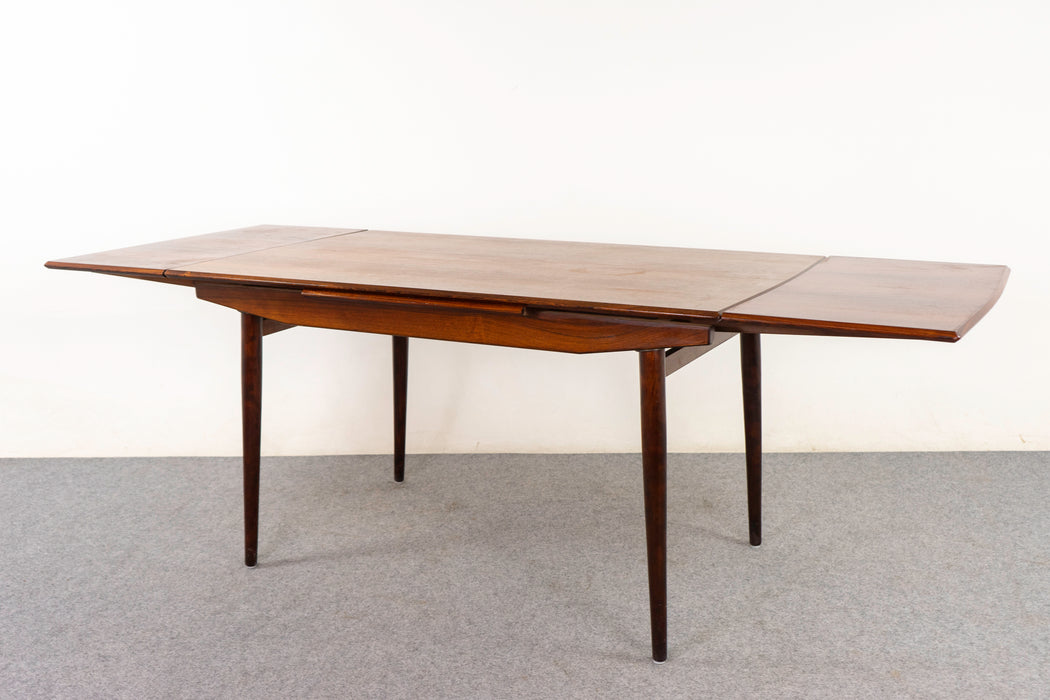 Rosewood Danish Dining Table - (322-089)