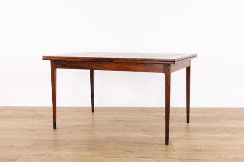 Danish Mid-Century Rosewood Dining Table by Niels Moller - (326-196)