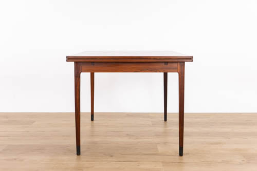 Danish Mid-Century Rosewood Dining Table by Niels Moller - (326-196)