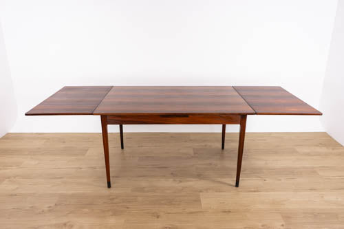 Danish Mid-Century Rosewood Dining Table by Niels Moller - (326-196)