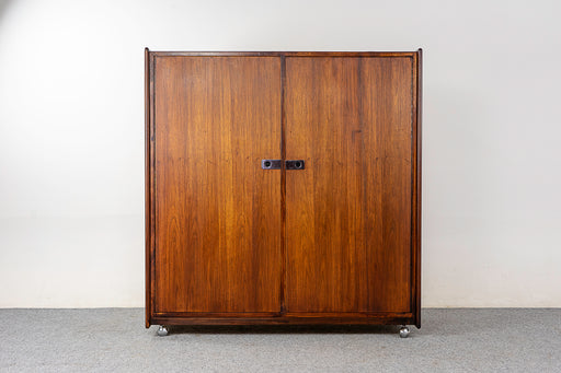 Mid-Century Rosewood Dresser/Wardrobe - (D1014)