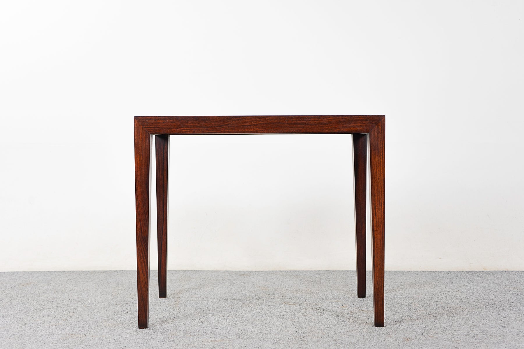 Rosewood Side Table by Haslev - (322-132.5)