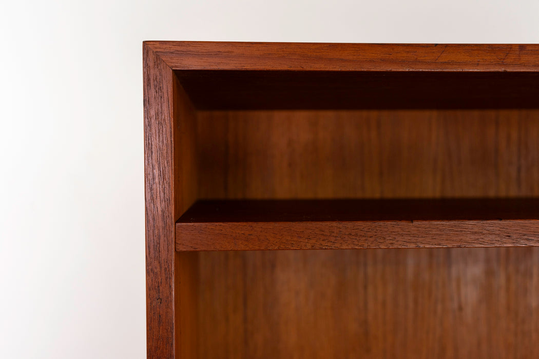 Teak Danish Bookcase - (325-139)