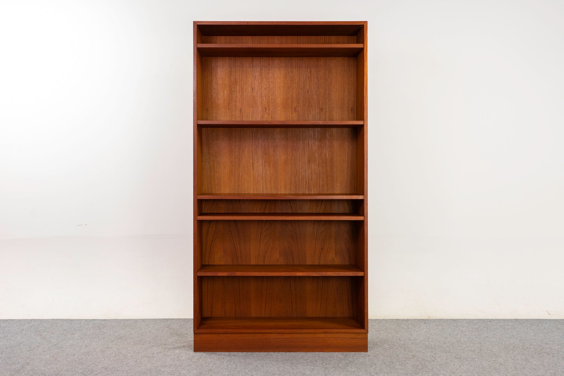 Teak Danish Bookcase - (325-139)