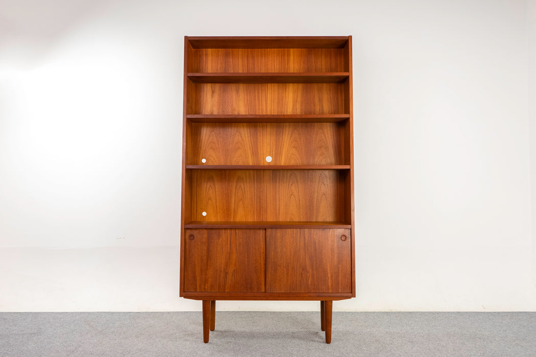 Teak Danish Bookcase - (325-170)