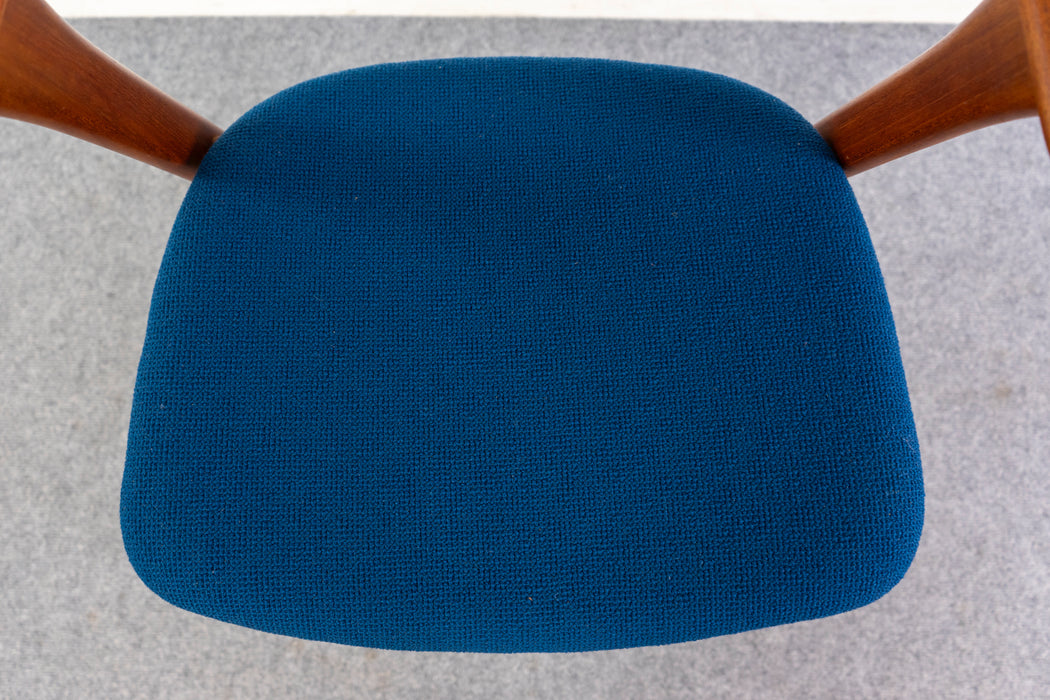 Teak Model 48 Armchair by Erik Kirkegaard - (321-114)