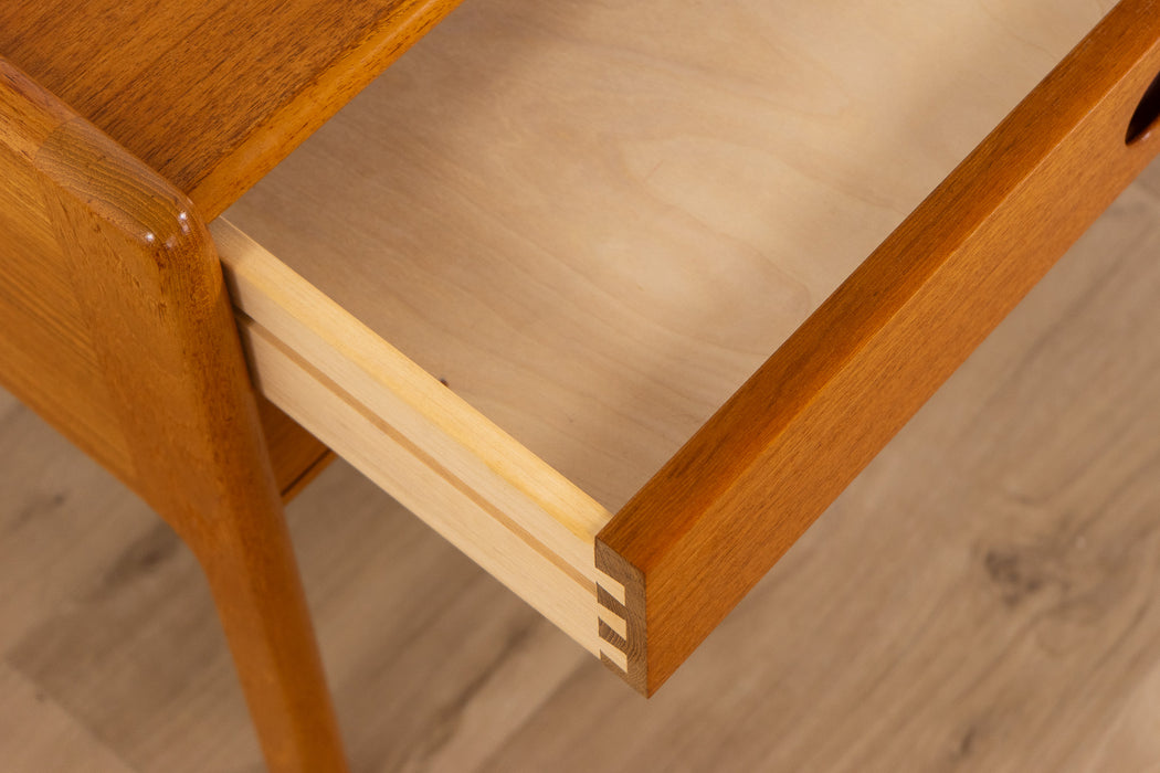 Kai Kristiansen Teak Model VM202 Bedside Table - (D1669)