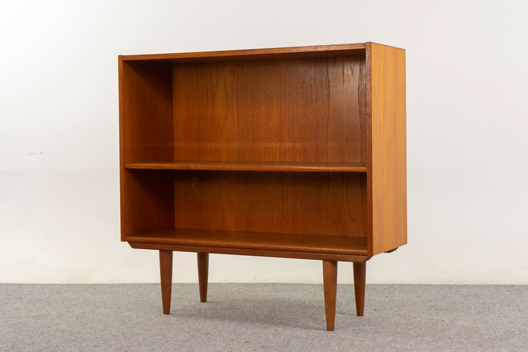 Teak Danish Bookcase - (326-250)