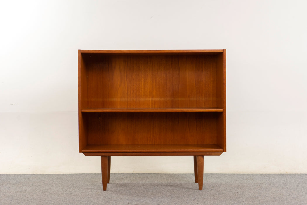 Teak Danish Bookcase - (326-250)