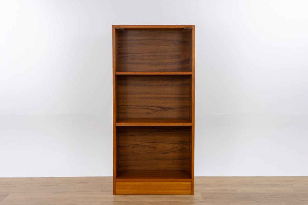 Danish Modern Teak Bookcase - (D1531)