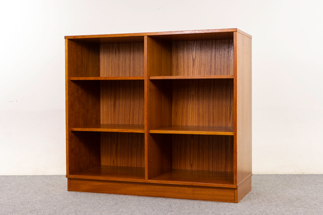 Teak Danish Bookcase - (D1303)