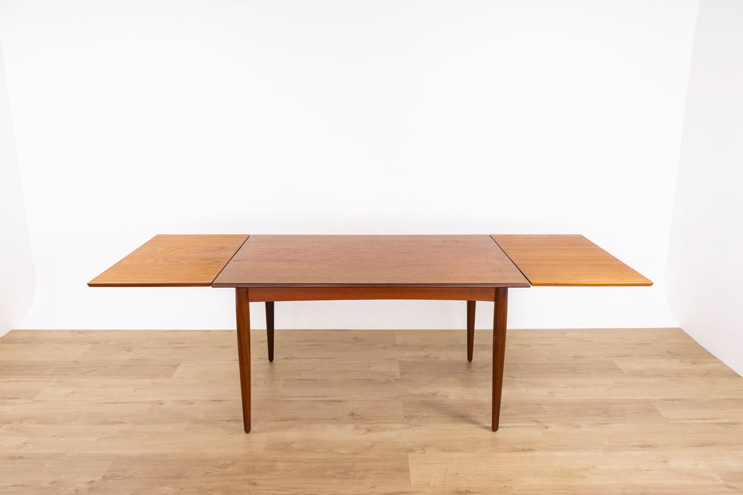 Danish Modern Teak Dining Table - (327-033)