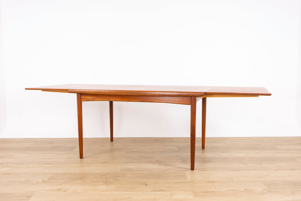 Danish Mid-Century Teak Dining Table by Skovby - (327-036)